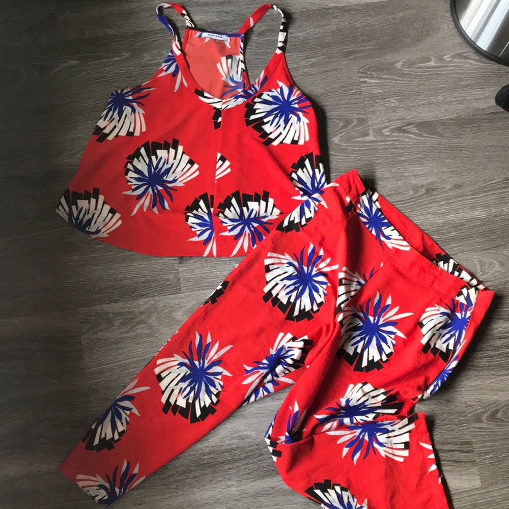 Fun and free tank top and pant set!!
